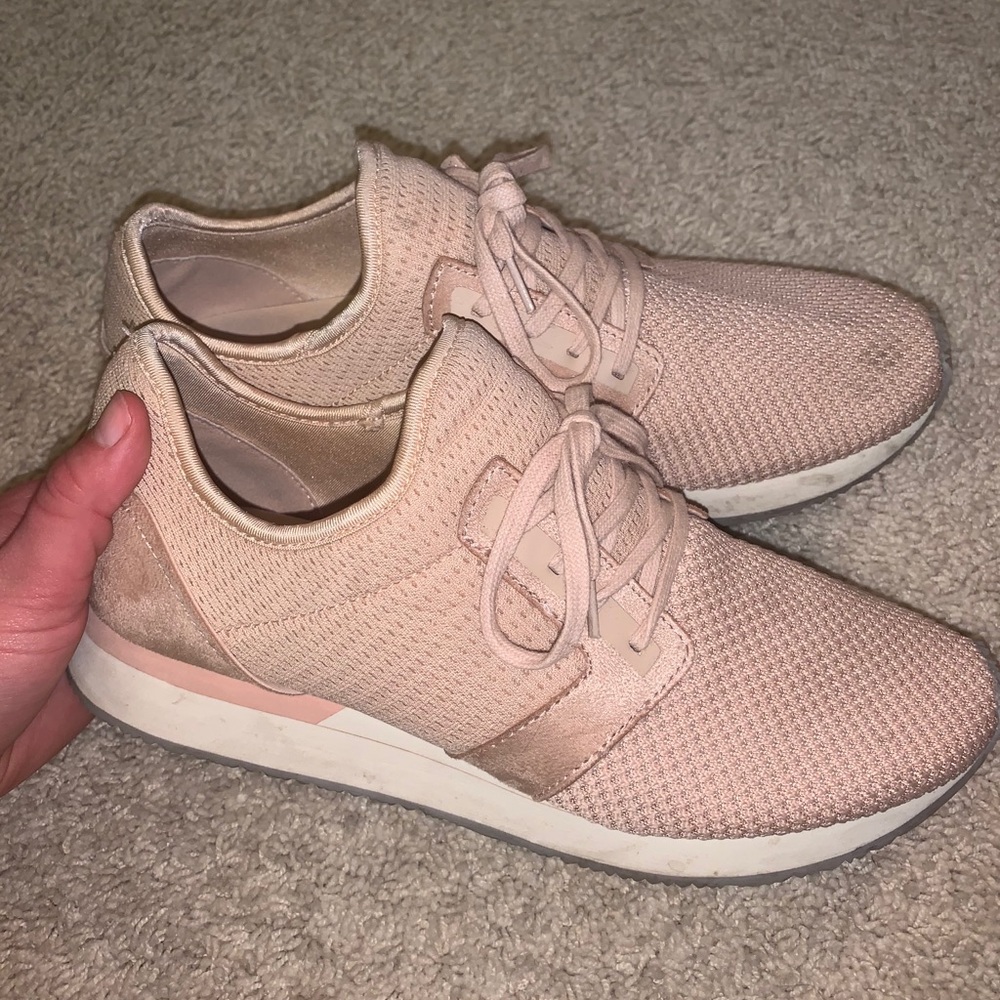 Pull and bear light pink/nude sneakers